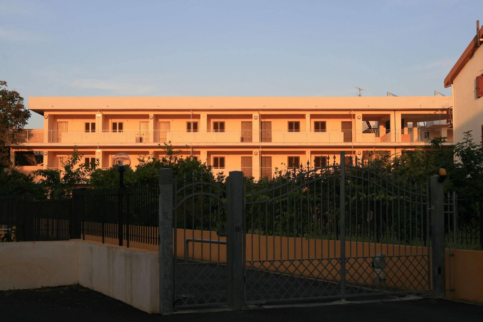 Hotel Residence Turium Santa Maria Del Cedro Exteriör bild