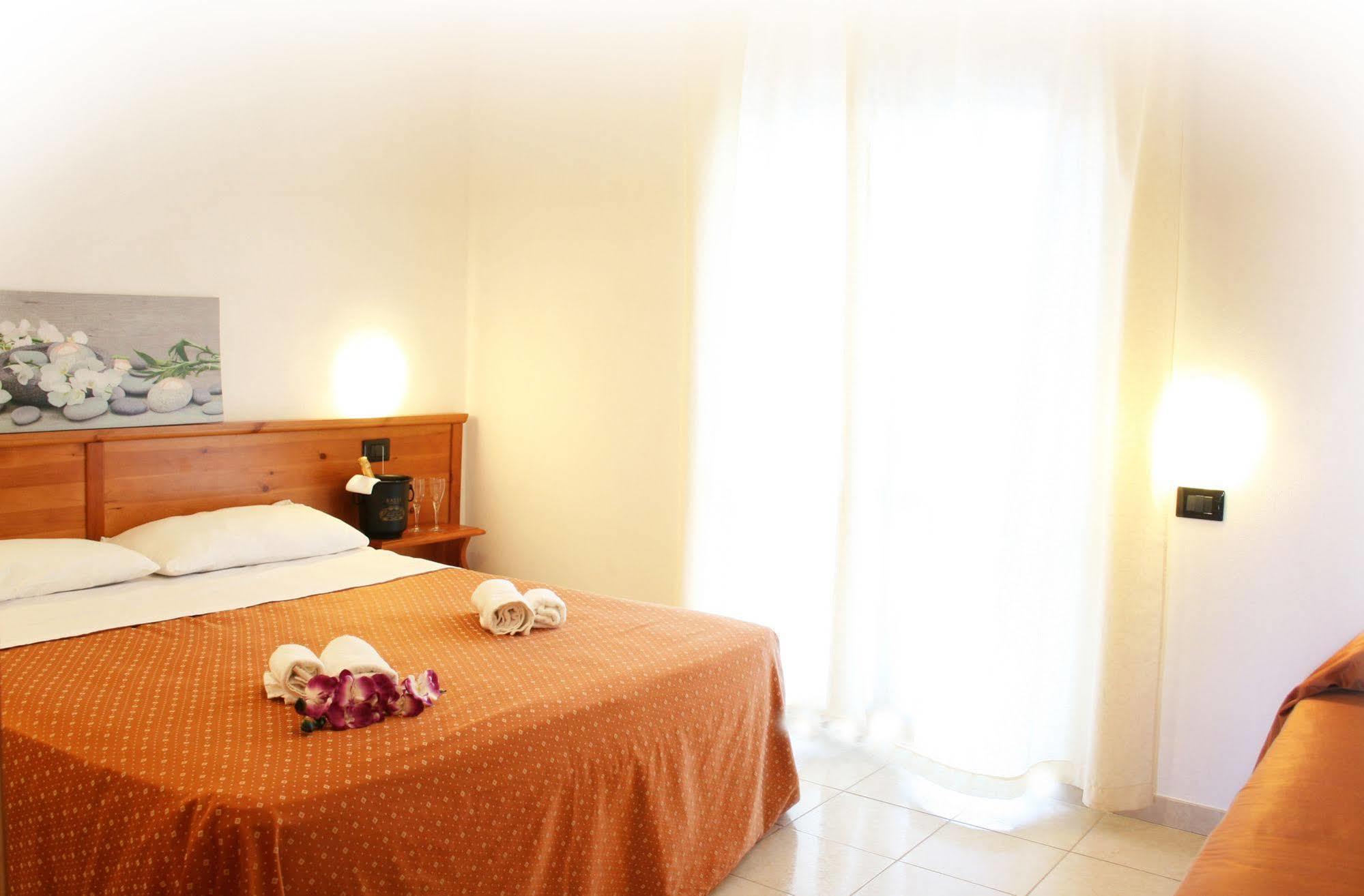 Hotel Residence Turium Santa Maria Del Cedro Exteriör bild